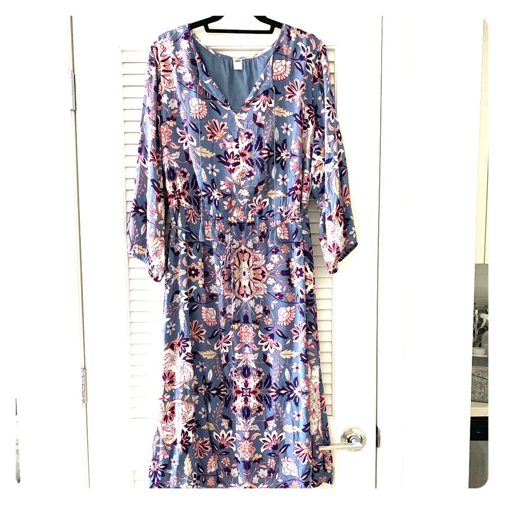 Long sleeve mid length dress